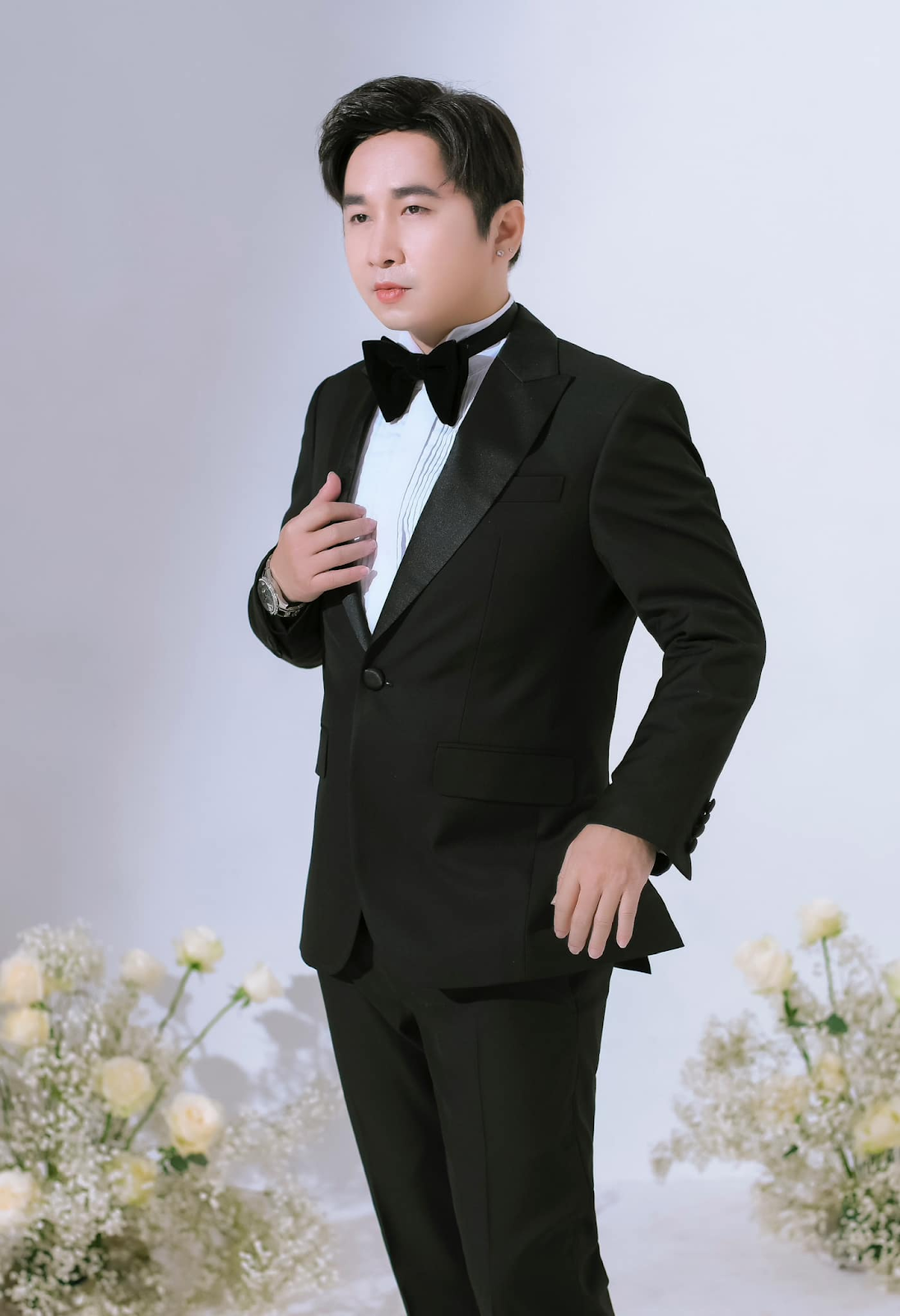 Bằng Cường muốn độn thổ khi liên tục bị vợ kém 12 tuổi bóc phốt: Ở dơ, 1 cái quần mặc tới 3 ngày - Hình 1
