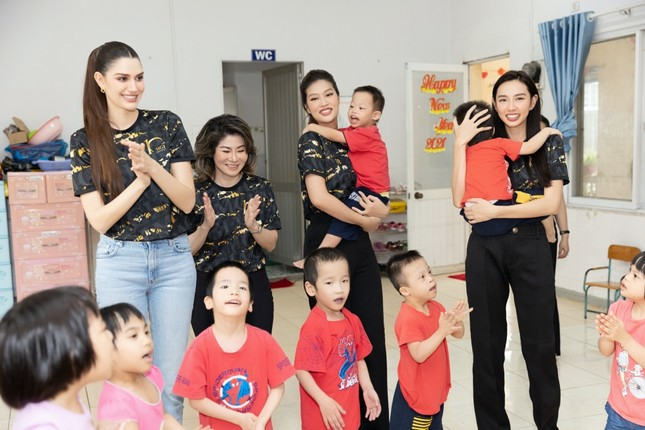 Đương kim Miss Grand thay đổi 180 độ khi đến VN, mami Teresa của Thùy Tiên tỏ rõ thái độ? - Hình 3