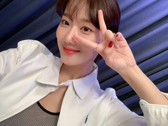 Lee Naeun: Bị đuổi khỏi Taxi Driver vì scandal bắt nạt, tiêu tan sự nghiệp chỉ sau 1 đêm? - Hình 9