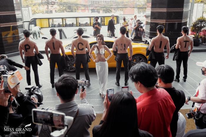 Miss Grand Thailand 2023 gây choáng váng với thí sinh người ngoài hành tinh, nhà Sen Vàng vỗ mặt - Hình 4