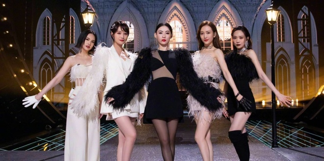 Tỷ Tỷ Đạp Gió: Chi Pu bị sao Hoa ngữ nhận xét diễn dọa người, sớm bị loại vì lý do này? - Hình 6