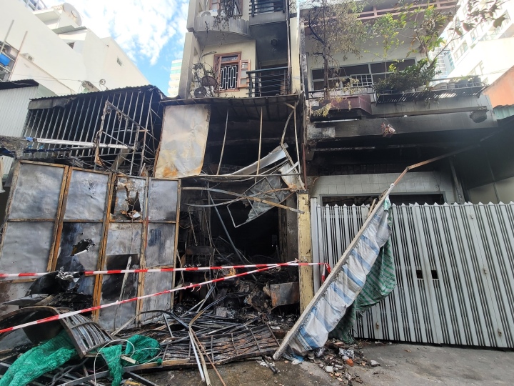Vụ cháy khiến 3 ông cháu qua đời ở Nha Trang: Ám ảnh tiếng kêu cứu tuyệt vọng, hàng xóm bất lực - Hình 3