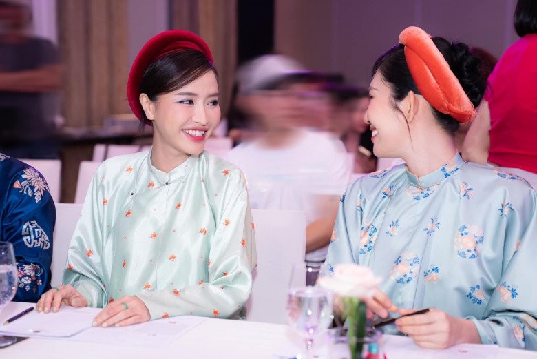 Bích Phương gây hoảng hốt với khuôn mặt biến dạng, miệng méo trên sóng truyền hình, nghi PTTM hỏng? - Hình 5