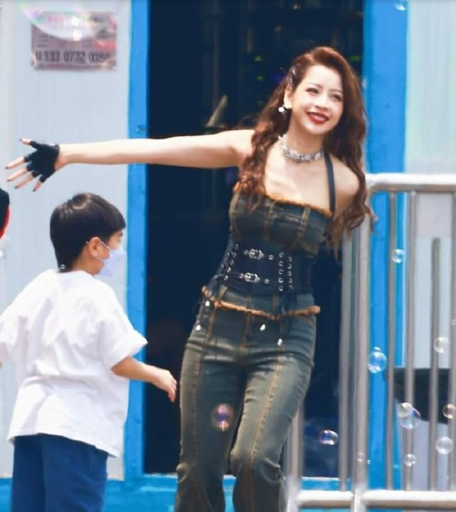 Đạp Gió: Chi Pu - Ella - Mạnh Giai hạ gục đội khách mời Jessica, lộ quá khứ làm náo động Cnet? - Hình 3