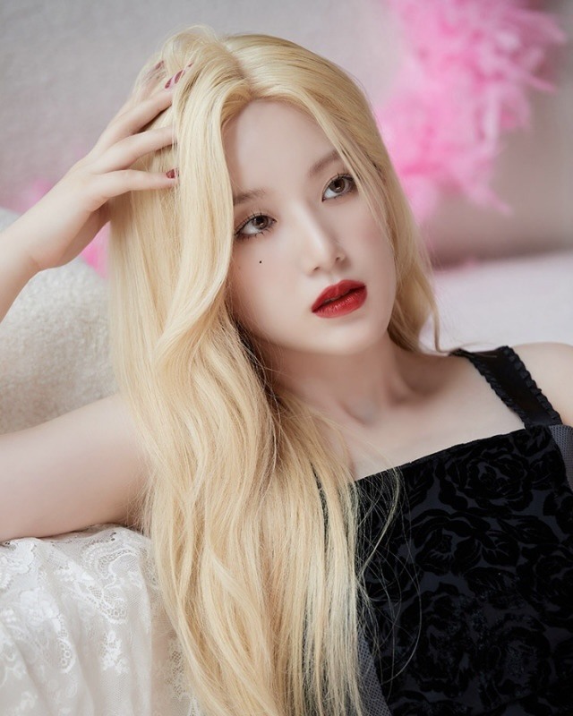 Shuhua (G)I-DLE: Incompetent female idol does not take fans seriously, convex attitude towards seniors - Photo 6