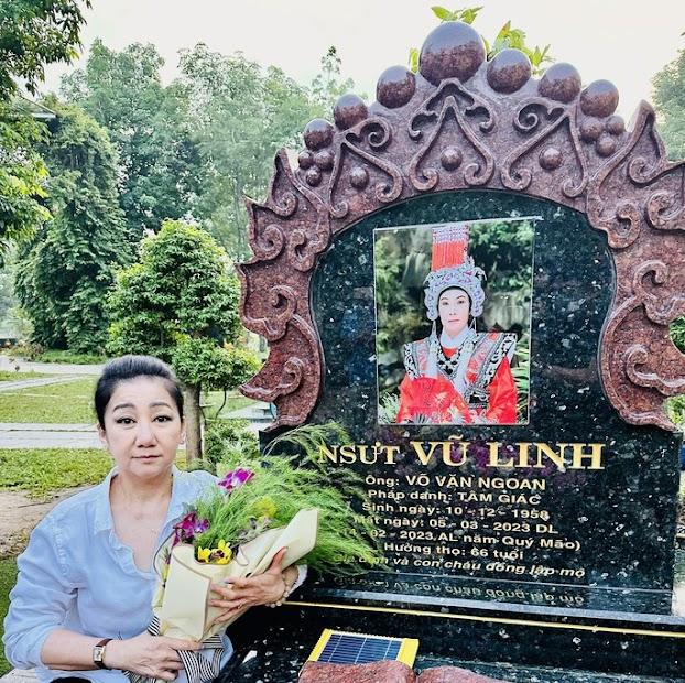 NSƯT Diệu Hiền đứng giữa mộ Vũ Linh tuyên bố g.ây s.ốc về chuyện thừa kế, hé lộ di nguyện của đàn em? - Hình 3