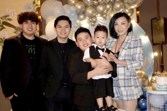 Bằng Kiều tổ chức sinh nhật cho 2 con trai, thái độ vợ mới khi đụng độ vợ cũ làm dân tình bàn tán - Hình 4