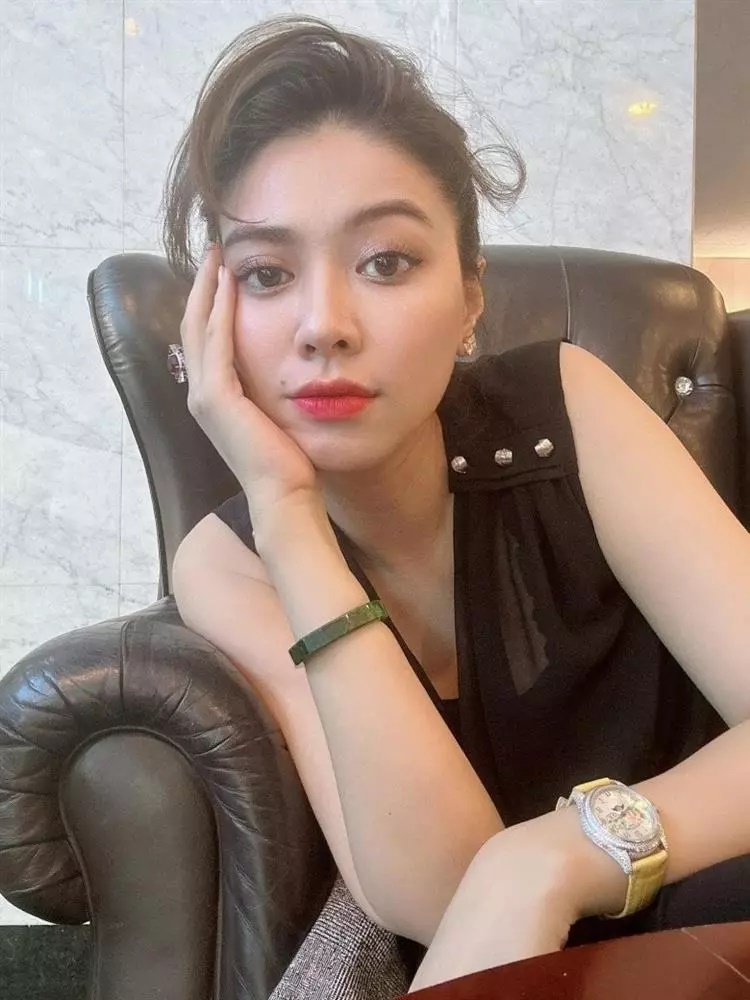 VTVs richest editor shows off photos of daily life, Huong Giang came in to find a point that few expected - Photo 1