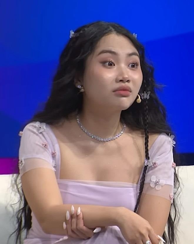 Phương Mỹ Chi bật khóc trên sân khấu, hiếm hoi nói chuyện tình yêu tại Người ấy là ai - Hình 3