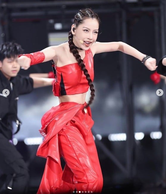 Billionaire beats the wind 2023: Chi Pu falls and hits her back when dancing poles, gets a perfect score, defeats big sister Cbiz - Photo 7