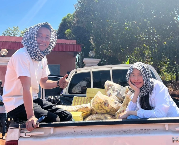 Quang Linh Vlog vừa mơ gặp người đặc biệt khi về đến VN, bố ruột Thùy Tiên liền bóc trần lời nói dối - Hình 5