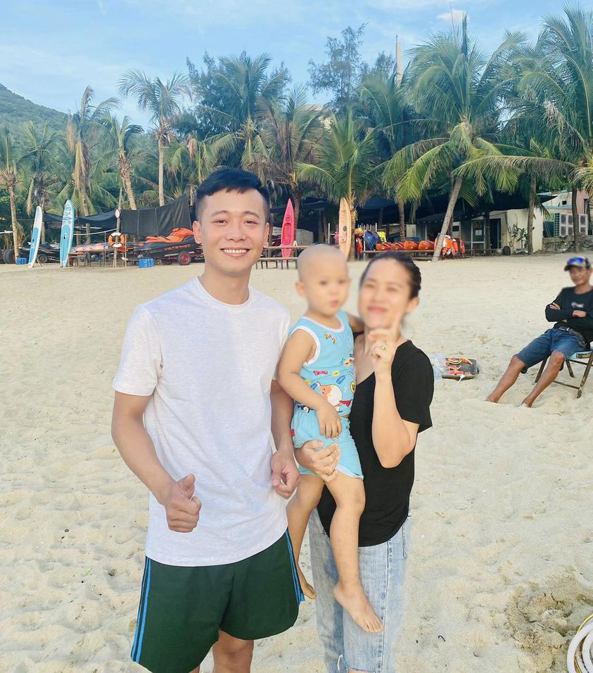 Quang Linh Vlog vừa mơ gặp người đặc biệt khi về đến VN, bố ruột Thùy Tiên liền bóc trần lời nói dối - Hình 3