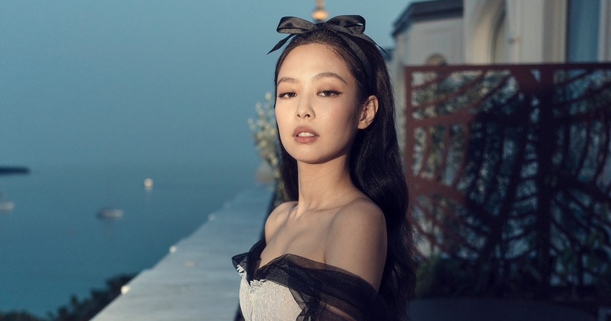 Jennie talks about unreleased songs, Jisoo with son of LVMH CEO