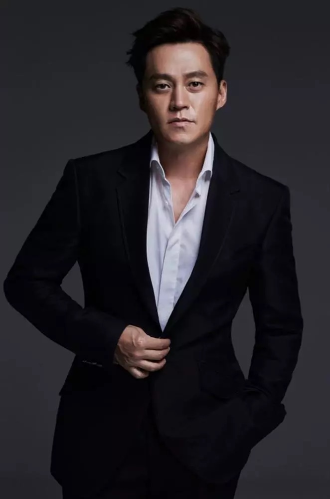 Lee Seo Jin: Thiếu gia hàng thật, giá thật của Kbiz, gia thế hiển hách, lẻ bóng vì áp lực gia tộc - Hình 2
