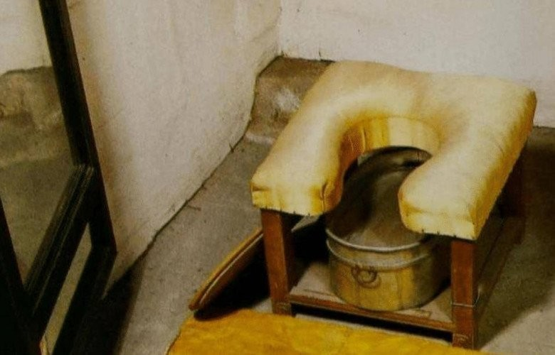 Từ Hi Thái Hậu ép cung nữ ngậm nước trong miệng khi bà đi vệ sinh, sở thích kỳ dị hay có lý do khác? - Hình 3