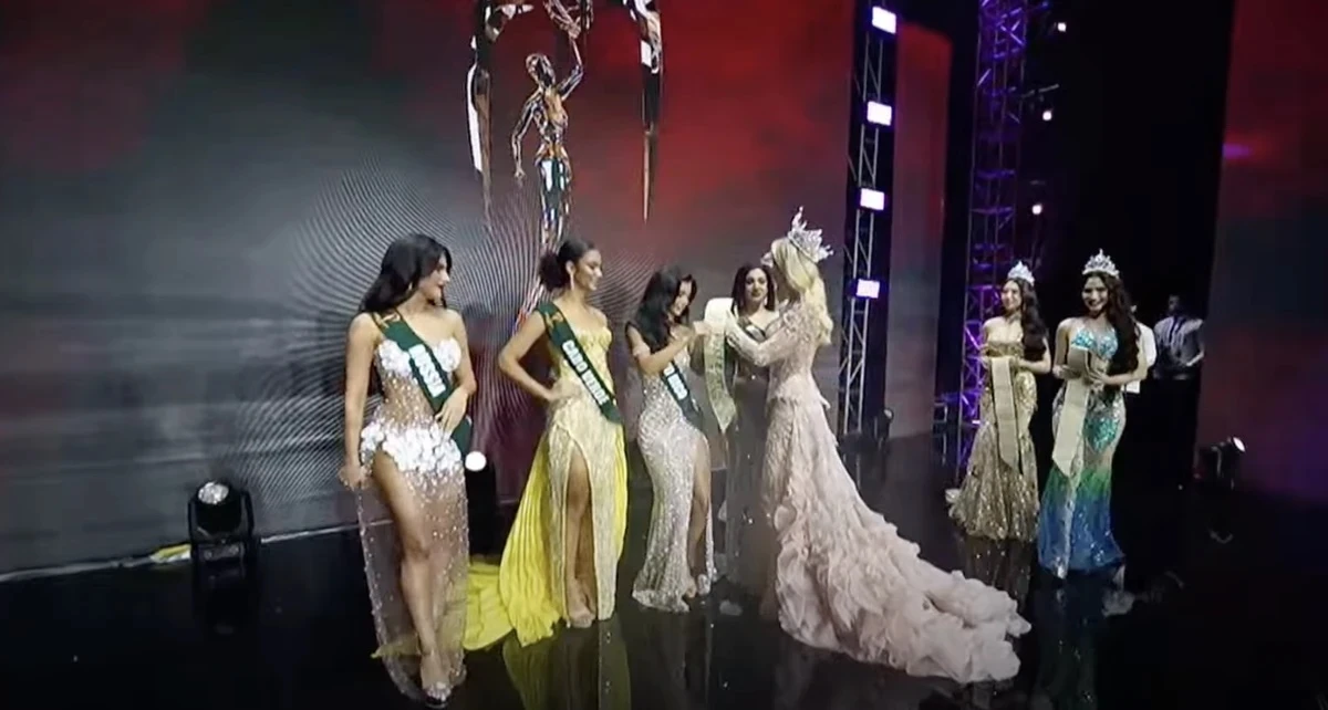 Miss Earth: The final had a rare incident, suspected of imitating Miss Grand International - Photo 6