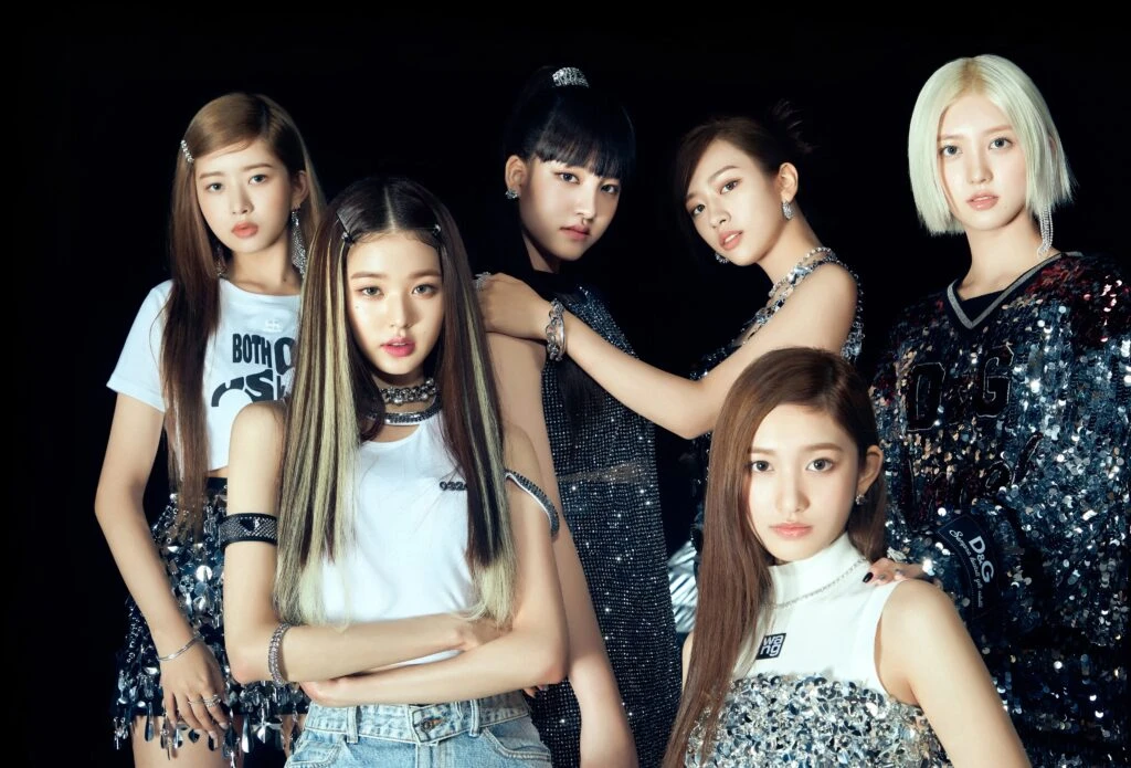Rosé single-handedly lifted BLACKPINK to the top 1 position, regaining its glory after 9 months of decline. - Photo 4