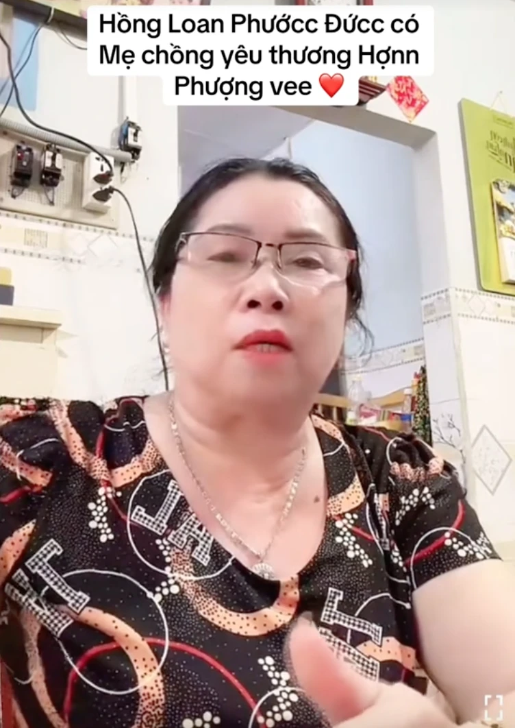 Vu Linhs mother-in-law spoke up to clarify the truth about Hong Loan and Hong Phuong and her mother. - Photo 2