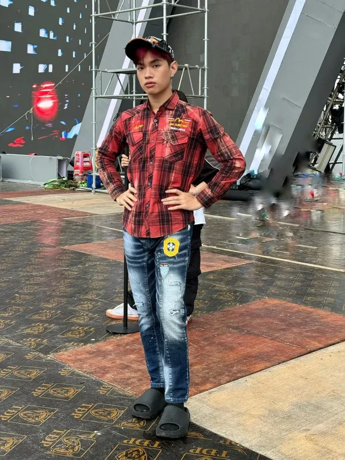 Decoding the Street boy style that makes Quang Linh - HIEUTHUHAI defy image - Photo 8