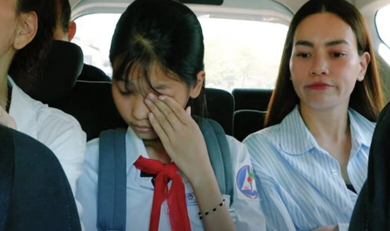 Hồ Ngọc Hà bị tóm làm việc xấu hổ ngoài đường, sự thật gây dậy sóng? - Hình 1