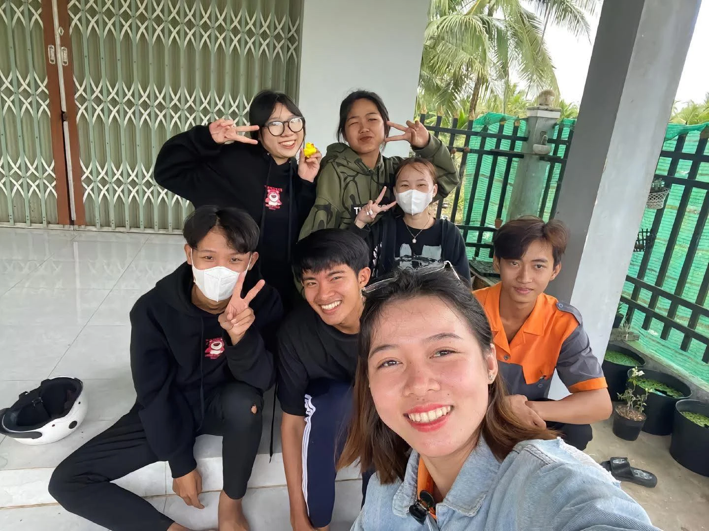Le Tuan Khang stops avoiding fans, welcomes them at the door, reveals reason for disappearance after becoming famous - Photo 4