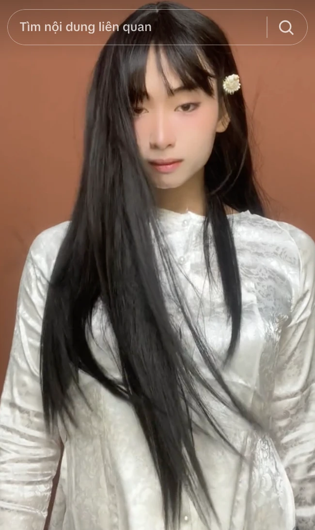 Tiktoker Trinh Trinh: Neighbor Le Tuan Khang has 3 personalities, extremely hot cross-dressing - Photo 5
