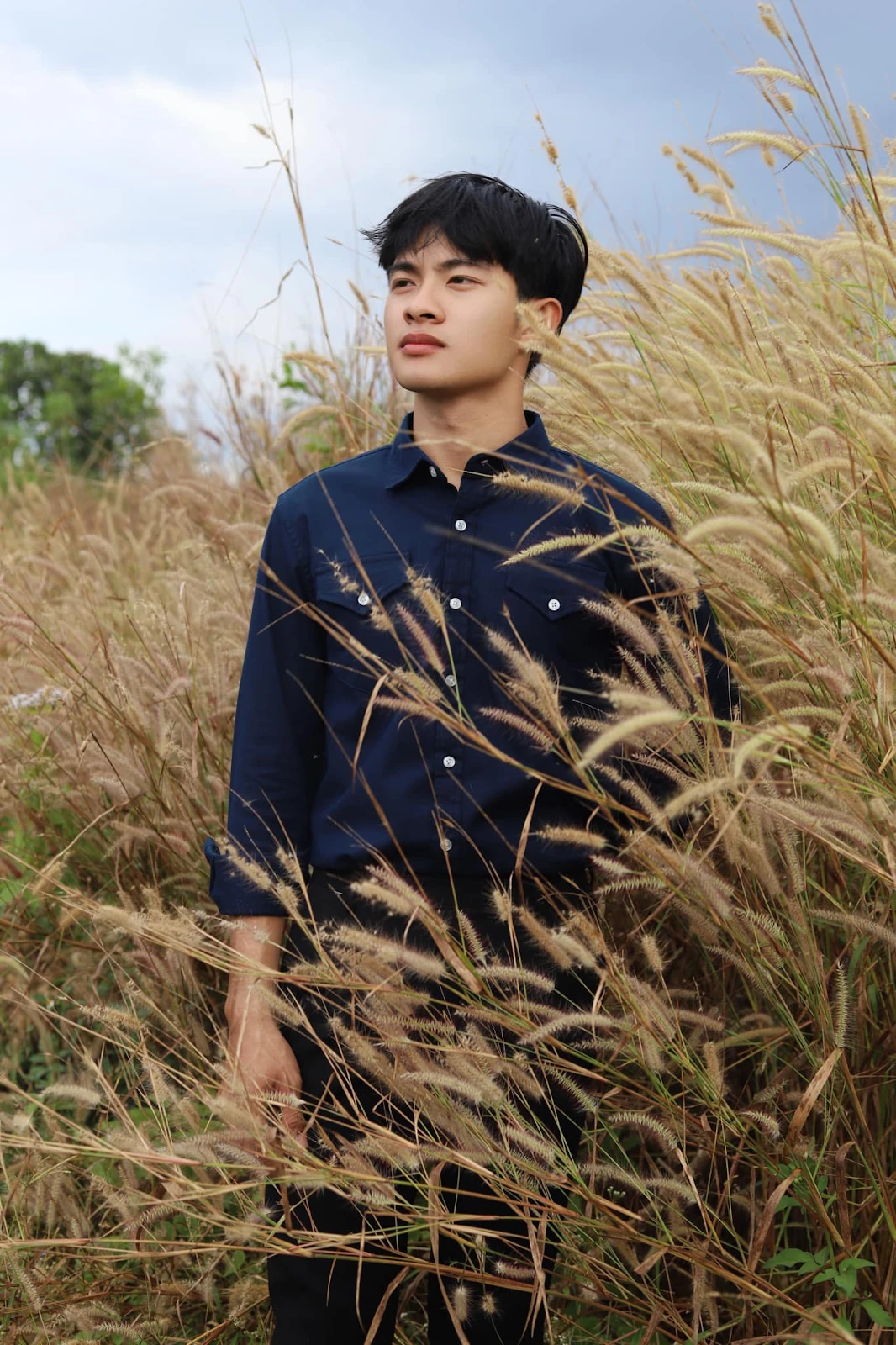 Tiktoker Trinh Trinh: Neighbor Le Tuan Khang has 3 personalities, extremely hot cross-dressing - Photo 7