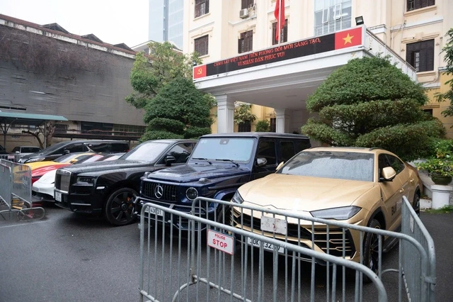 Mr Pips arrest: Shocked by the confiscated supercars worth hundreds of billions of dong from the mastermind - Photo 8