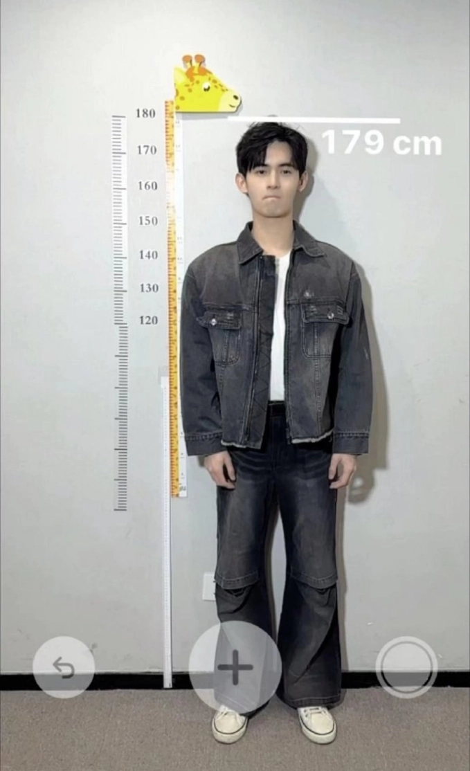 Chu Lịch Kiệt: Nổi lên nhờ Lê Hấp Đường Phèn, bất ngờ bị chế nhạo vì 1 lý do - Hình 10