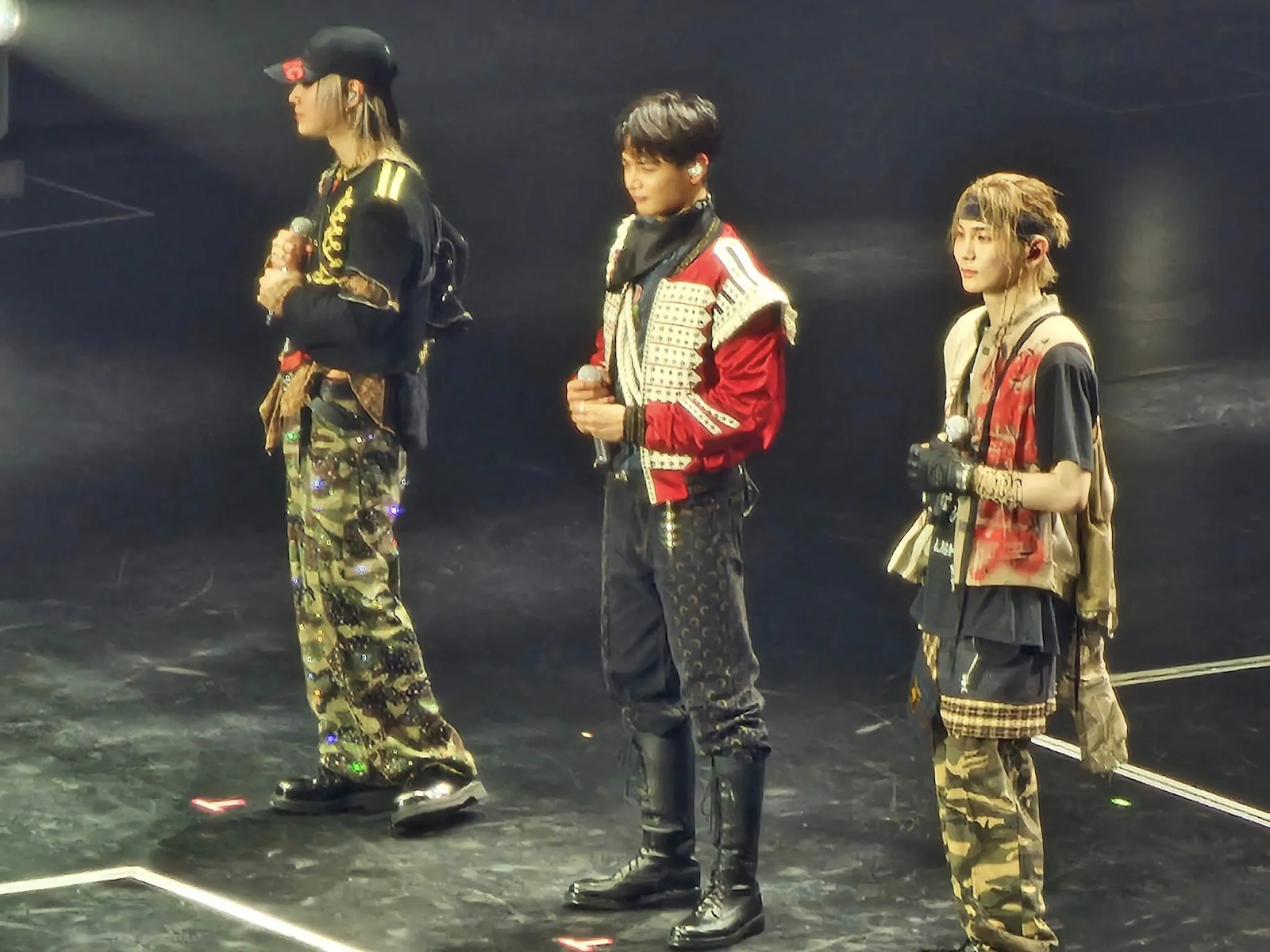 Lisa lặn lội qua Singapore không phải vì Taylor Swift, mà để dự concert SHINee - Hình 2