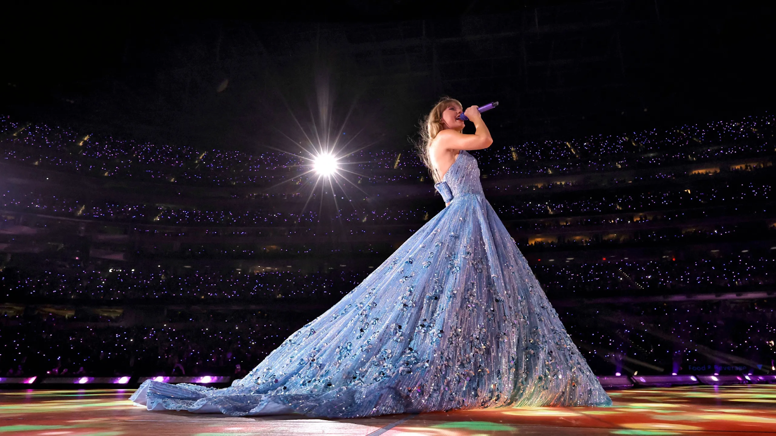 Taylor Swift lọt danh sách tỷ phú của Forbes, nhờ các hoạt động âm nhạc - Hình 5