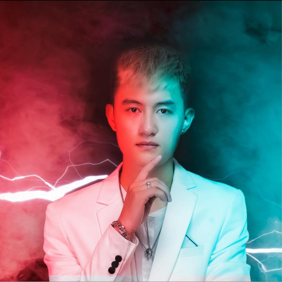 Thái Quỳnh: Thánh nhạc triệu views, khuynh đảo Vpop bằng giọng ca xứ Nghệ - Hình 2
