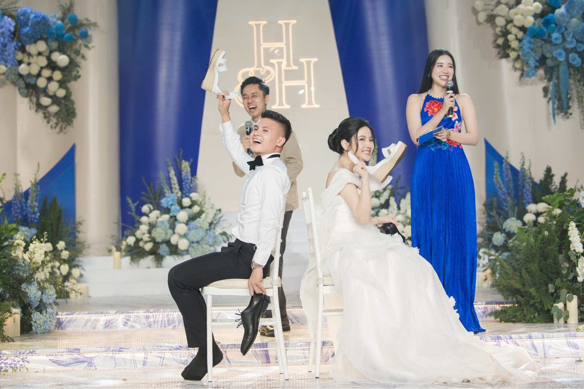 Vợ chồng Quang Hải lộ cảnh ướt át sau đám cưới, hé lộ điềm báo netizen xanh mặt - Hình 6