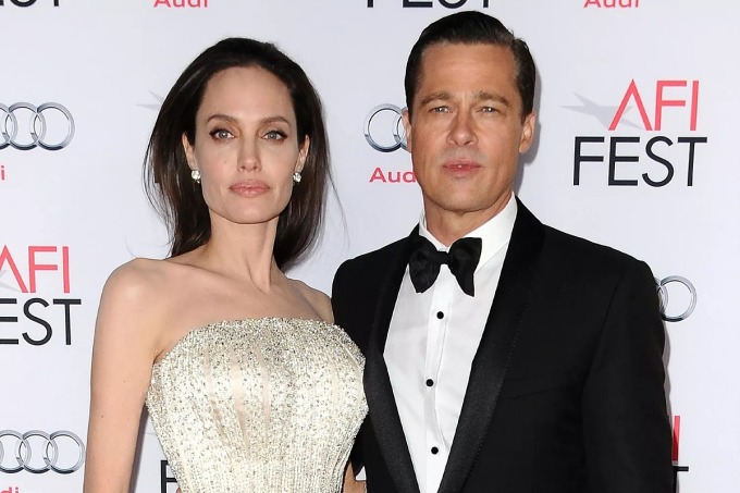 Angelina Jolie bị nhân viên trở mặt, tố cáo khuyên các con không gặp Brad Pitt - Hình 1