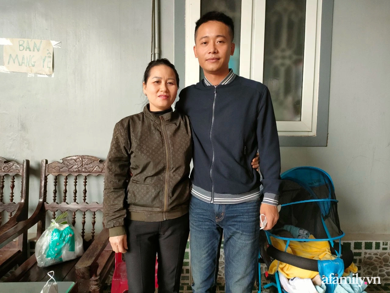 Nguyen Thi Lieu: Quang Linhs biological mother Vlog, fascinated by Lei Con, happy like her son - Photo 8