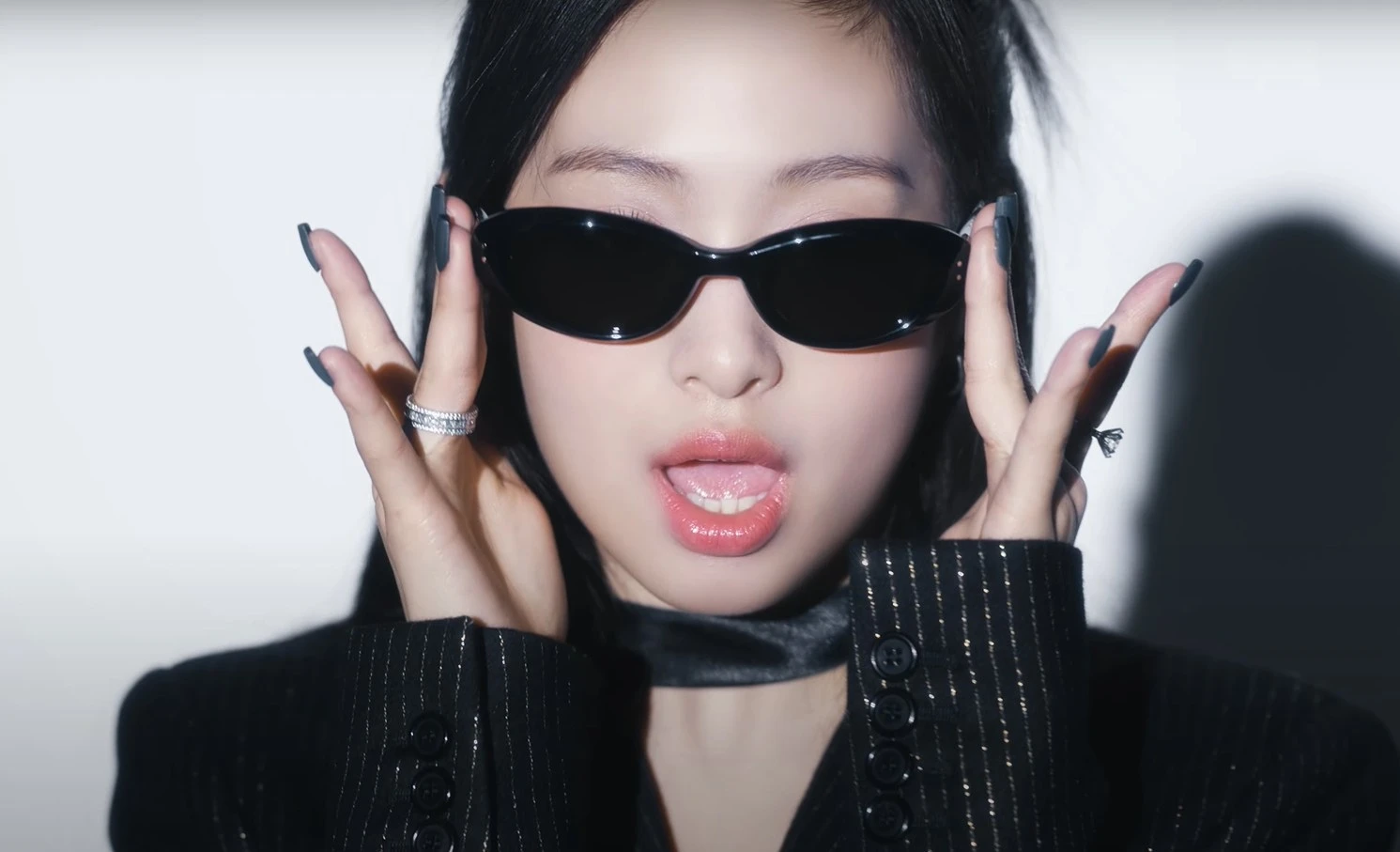 BABYMONSTER sẵn sàng kế hoạch càn quét Kpop, loạt đối thủ dè chừng, rén ngang - Hình 2