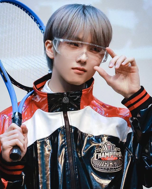Jisung(NCT): Em út quyền lực nhà SM, ngã 3 lần trên sân khấu vẫn say sưa hát - Hình 4