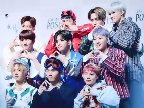 Hui thủ lĩnh toàn năng nhóm Pentagon, giọng hát khiến fan tan chảy - Hình 6