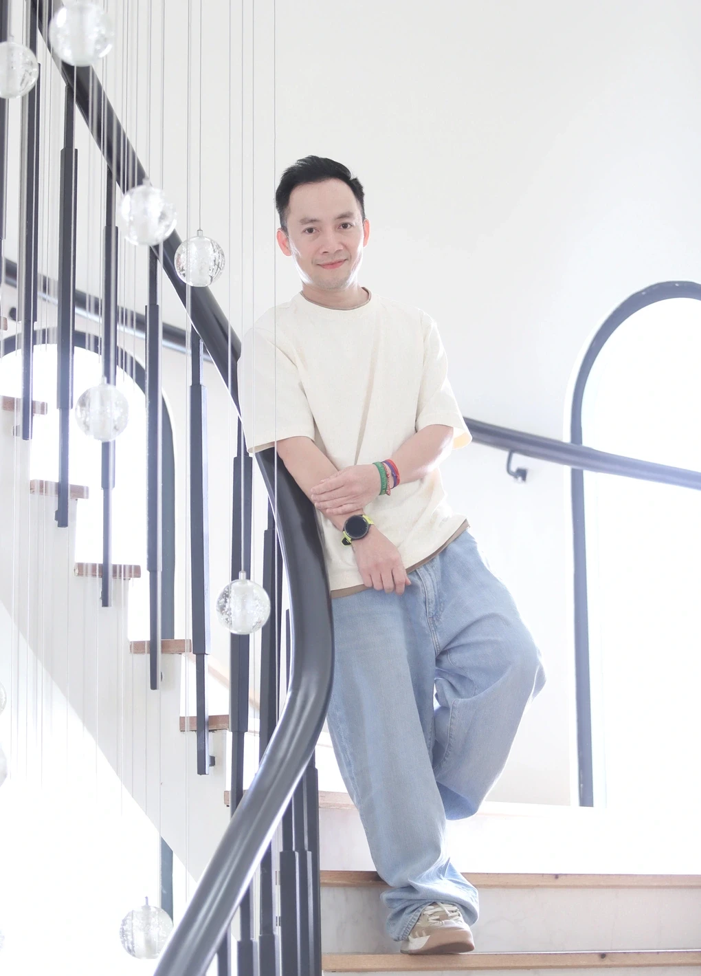 Lê Thụy Vy: Bà xã xinh đẹp, kém 10 tuổi giúp Đinh Tiến Đạt thay đổi là ai? - Hình 6
