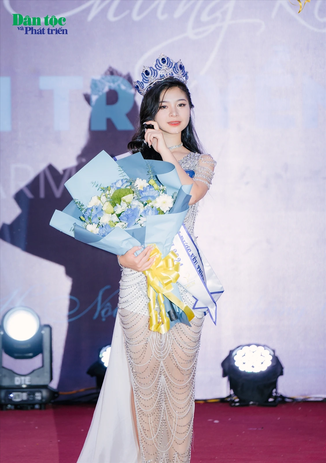 Bùi Quỳnh Như Hoa khôi Truyền hình, hóa mỹ nhân web drama xuyên không siêu hot - Hình 10