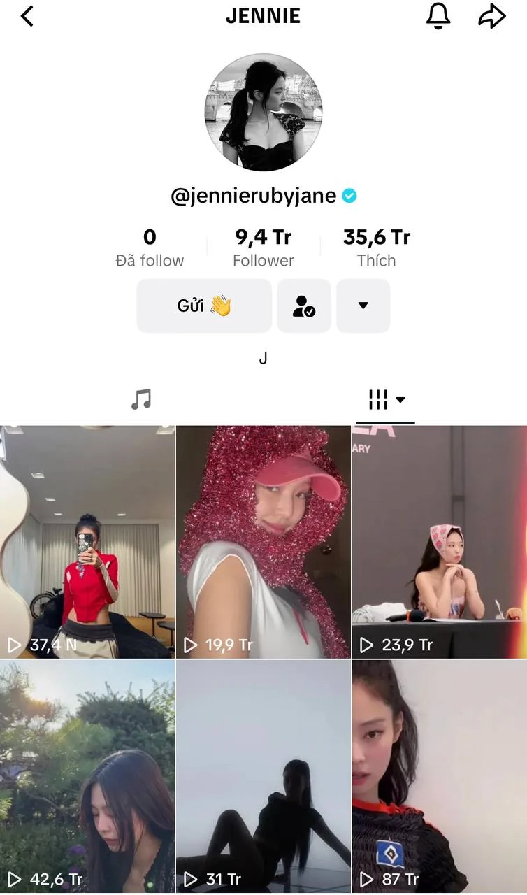 Jennie xác nhận chuyện cạch mặt Lisa, bất ngờ bị người lạ khui bí mật nhiều năm? - Hình 3