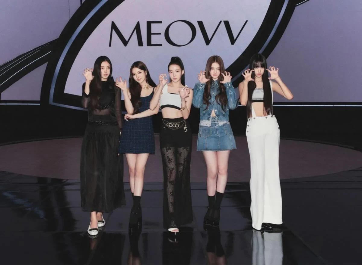 MEOVV lần đầu hát live bị nhận xét nhạt nhòa, 1 thành viên cứu cả nhóm - Hình 5