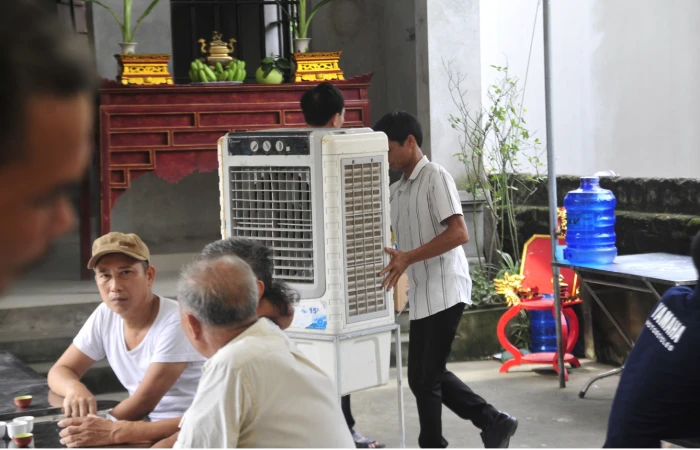 Thượng úy Nguyễn Đình Khiêm: Chiến sĩ hy sinh trong bão, ra đi để lại vợ đau đớn - Hình 7