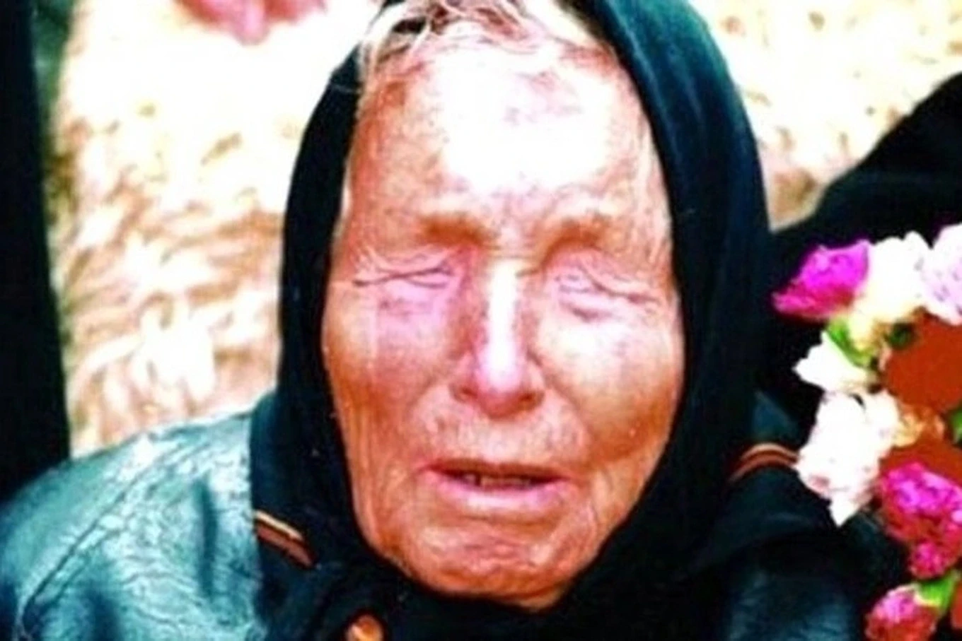 Creepy thunderous words about 2025 of the blind prophet Vanga, massive natural disaster - Photo 2