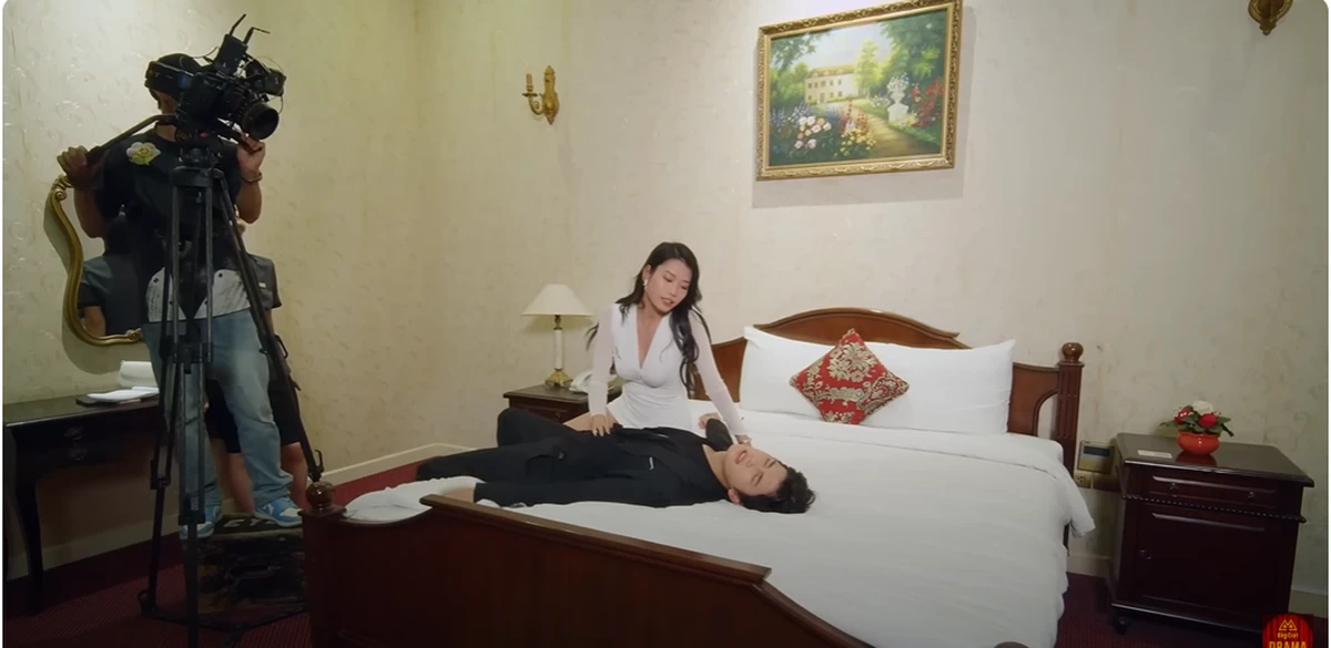Thuỳ Trang có bầu với tình trẻ ở Mẹ lao công học yêu, happy ending gây cảm lạnh - Hình 3