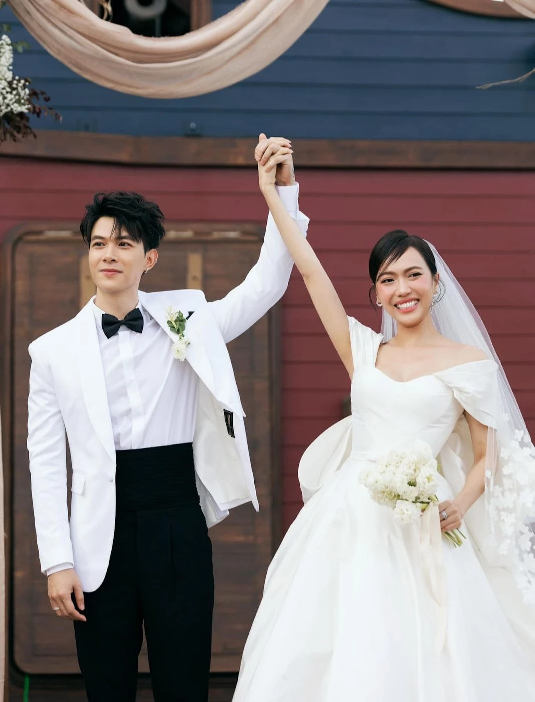 Anh Tú Atus và Diệu Nhi tung ảnh kỷ niệm ngày cưới, gây sốt vì quá ngọt - Hình 2