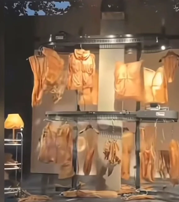 Vu Mông Lung không được hỏa táng, bị giam để trưng bày, nhân viên tiết lộ sốc! - Hình 5