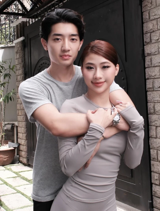Louis Phạm flex bên siêu xe hàng hiếm, lộ mối quan hệ với bạn trai Việt kiều - Hình 3