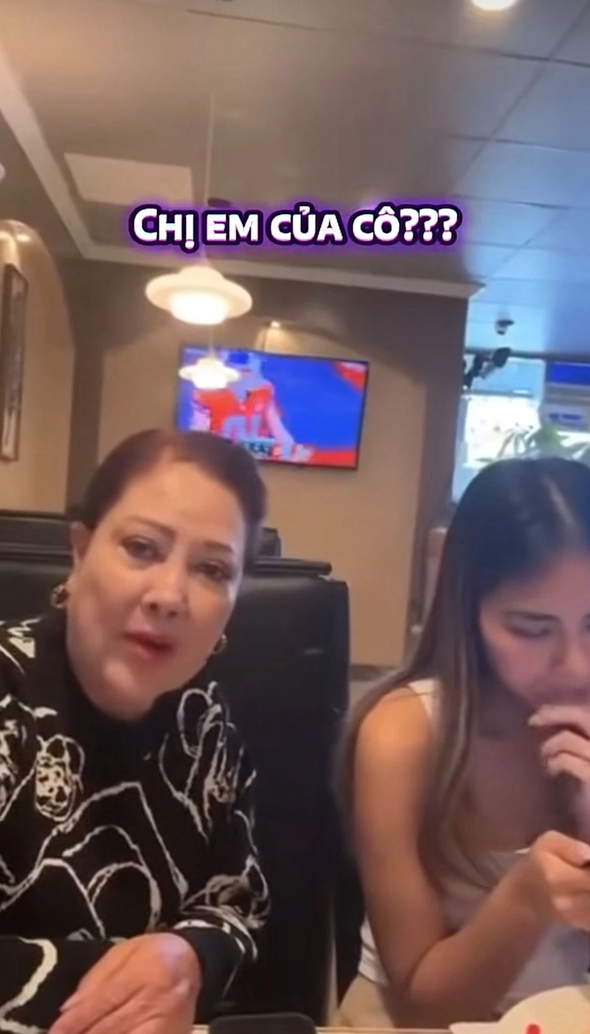 Bà Phương Hằng khóc kể anh chị em bạc tình, chị ruột đáp trả cực căng - Hình 5