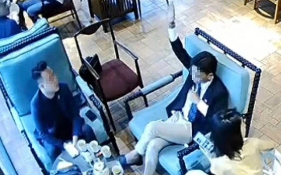 Chi tiết mới trong vụ tổng tài ở quán cà phê Hà Nội, em trai có động thái lạ - Hình 1